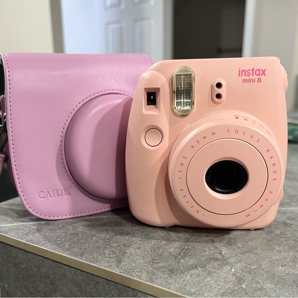 FUJIFILM PINK INTAX MINI 8 WITH CASE